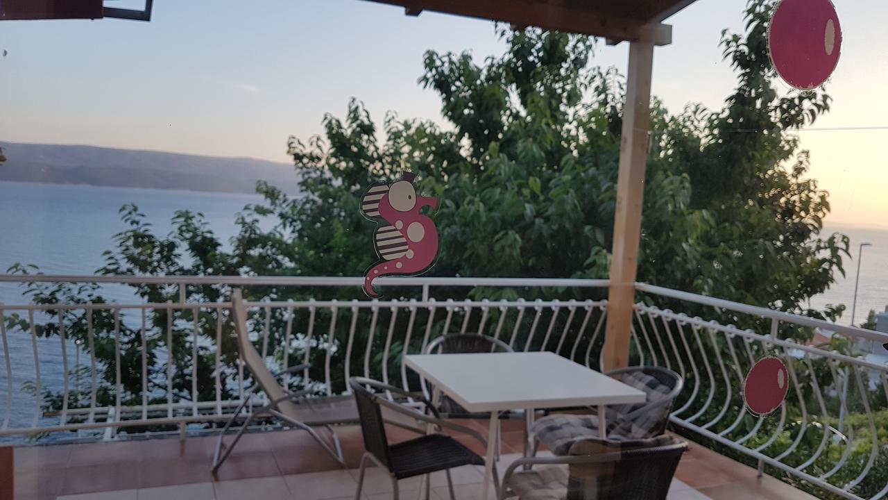 Apartments Coko Omiš Exteriör bild